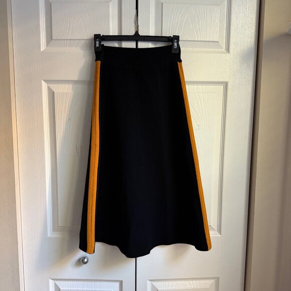 Knit flared skirt - Picture 1 of 11